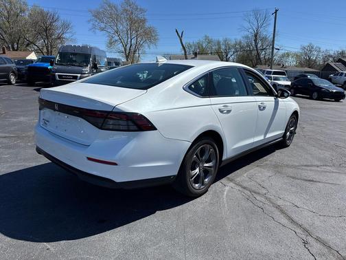 Platinum White Pearl 2024 Honda Accord EX