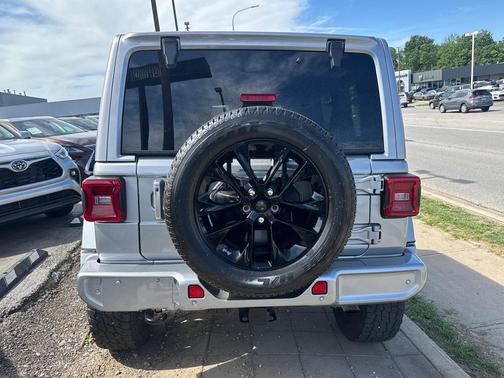 Billet Silver Metallic Clearcoat 2020 Jeep Wrangler Unlimited Sahara
