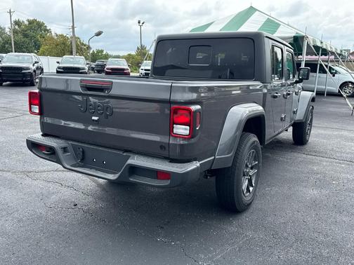 2025 Jeep Gladiator Sport