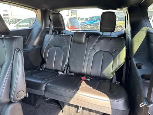 Fathom Blue Pearlcoat 2024 Chrysler Pacifica Hybrid S Appearance Pkg
