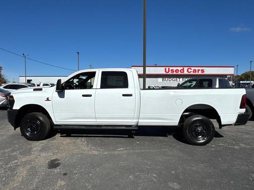 2025 RAM 2500 Tradesman Crew Cab 4x4 8' Box