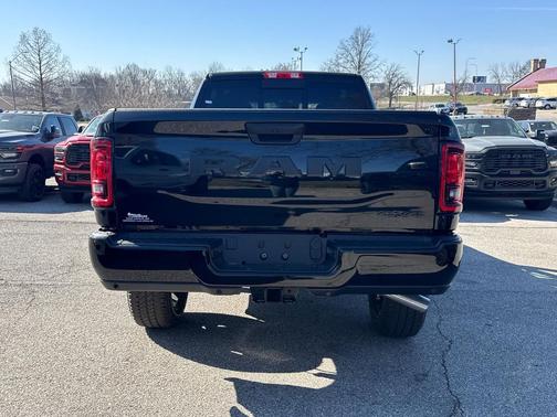 2026 RAM 2500 Black Express Crew Cab 4x4 6'4' Box