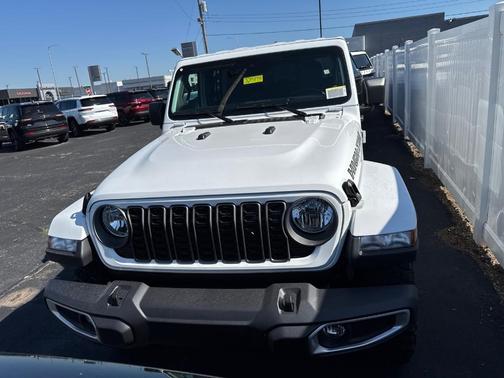 2025 Jeep Gladiator Sport