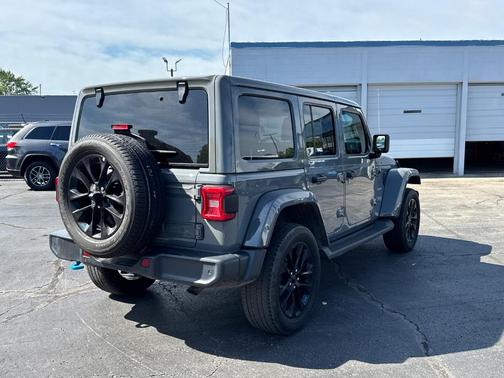 2022 Jeep Wrangler Unlimited 4xe Sahara