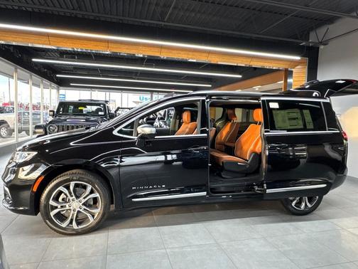 2026 Chrysler Pacifica L