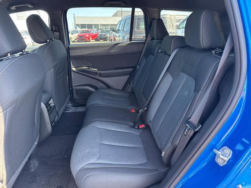 Hydro Blue Pearlcoat 2026 Jeep Cherokee Laredo 4x4