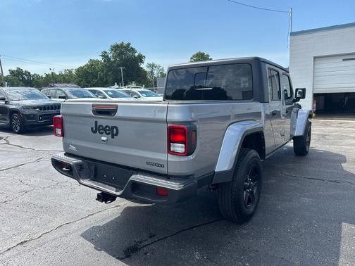 2021 Jeep Gladiator Sport S
