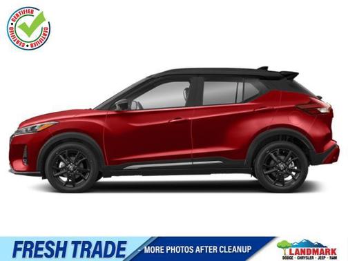 Scarlet Ember Tintcoat/Super Black 2022 Nissan Kicks SR