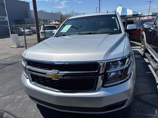 Silver Ice Metallic 2015 Chevrolet Suburban 1500 LT