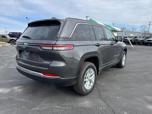 2026 Jeep Grand Cherokee Altitude