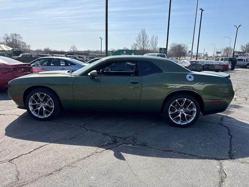 2022 Dodge Challenger SXT