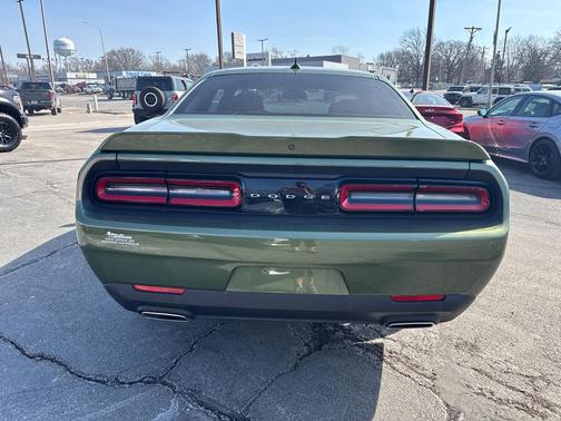 2022 Dodge Challenger SXT