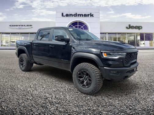 Diamond Black Crystal Pearlcoat 2026 RAM 1500 RHO Crew Cab 4x4 5'7' Box