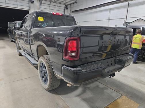 2025 RAM 2500 Big Horn Crew Cab 4x4 6'4' Box