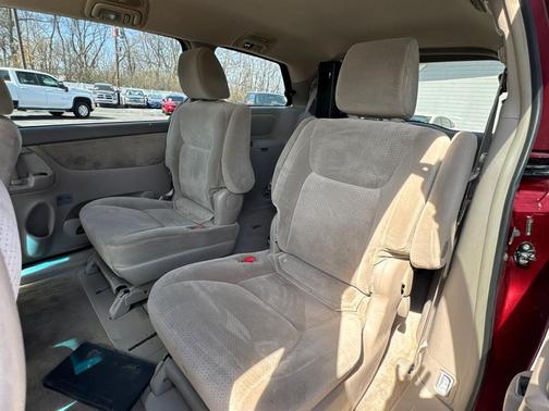 2009 Toyota Sienna Unknown