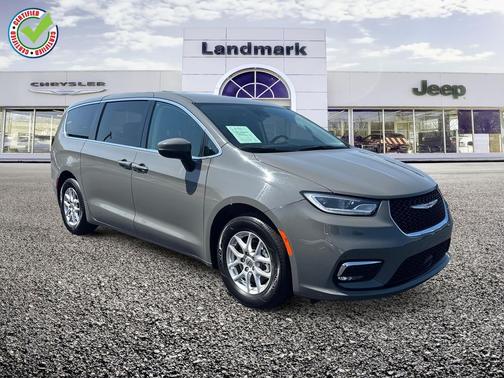 Ceramic Gray Clearcoat 2023 Chrysler Pacifica Touring L