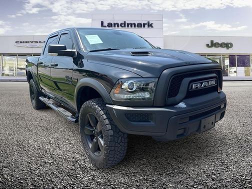 Diamond Black Crystal Pearl 2021 RAM 1500 Classic SLT
