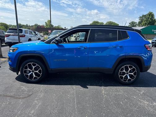 Hydro Blue Pearlcoat 2026 Jeep Compass Limited