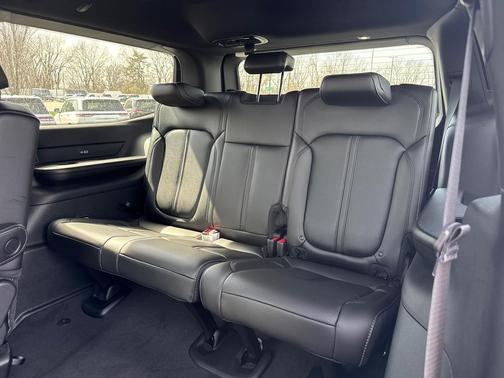 Velvet Red Pearlcoat 2026 Jeep Grand Wagoneer 4x4