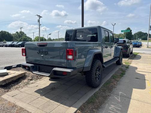 2025 Jeep Gladiator Sport