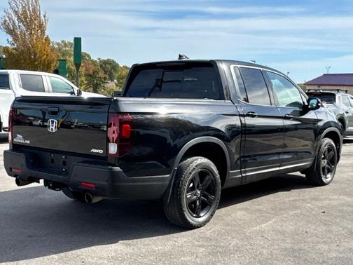2022 Honda Ridgeline Black