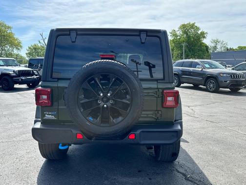 2022 Jeep Wrangler Unlimited 4xe Sahara