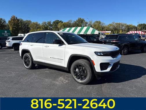 2025 Jeep Grand Cherokee Laredo