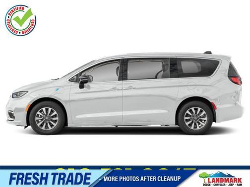 2024 Chrysler Pacifica Hybrid S Appearance Pkg