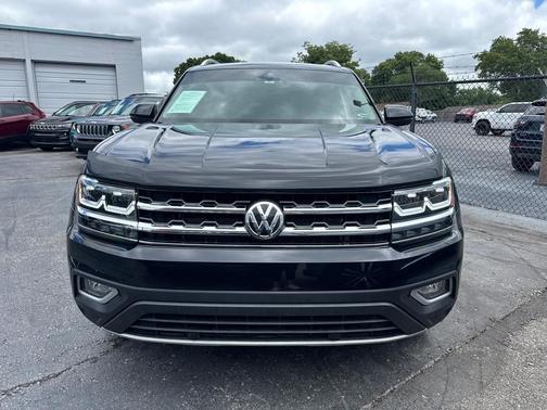 Black 2019 Volkswagen Atlas 3.6L SEL