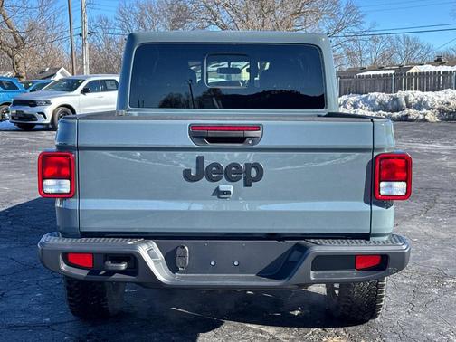 2025 Jeep Gladiator Sport