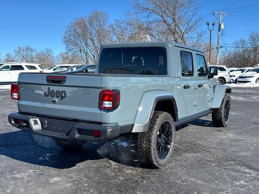 2025 Jeep Gladiator Sport