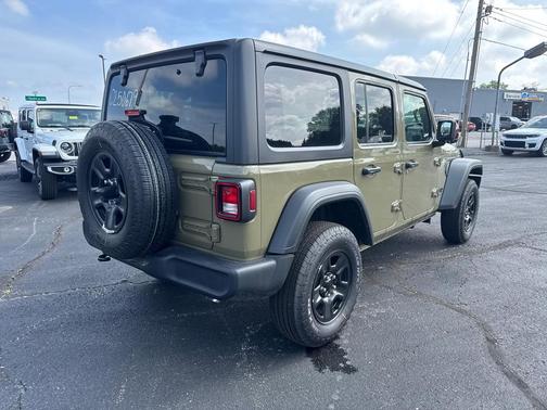 41 2025 Jeep Wrangler Sport