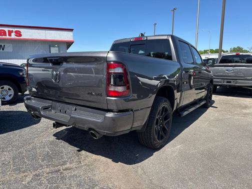 Granite Crystal Metallic Clearcoat 2024 RAM 1500 Laramie
