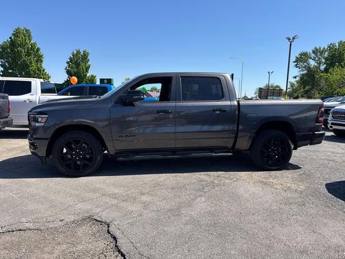 Granite Crystal Metallic Clearcoat 2024 RAM 1500 Laramie