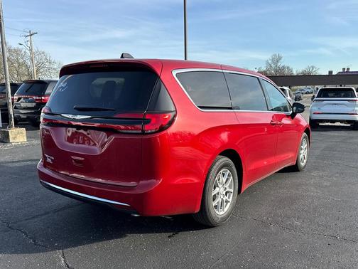 2026 Chrysler Pacifica L