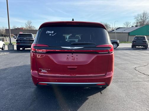 2026 Chrysler Pacifica L