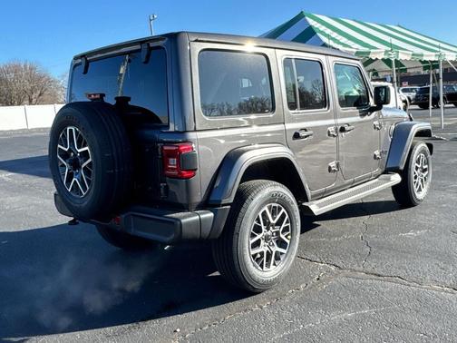 2026 Jeep Wrangler 4-Door Sahara 4x4