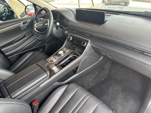 Savile Silver 2024 Genesis GV80 2.5T