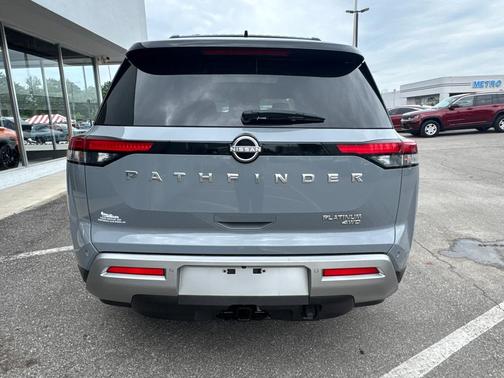 Solid Gray/Super Black 2023 Nissan Pathfinder Platinum 4WD