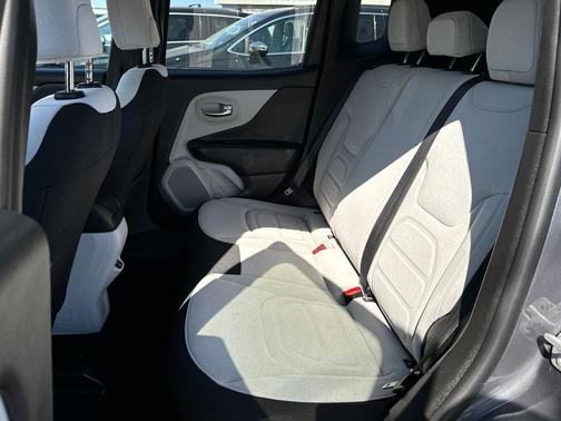 2022 Jeep Renegade Latitude