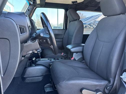 2017 Jeep Wrangler Sport