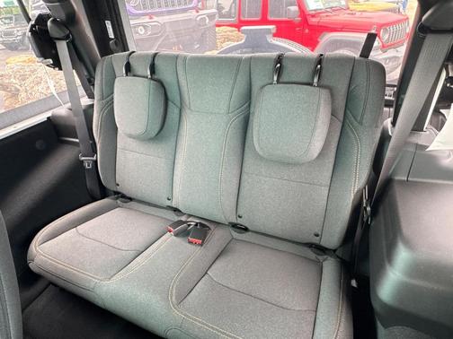 Bright White Clearcoat 2026 Jeep Wrangler Sport