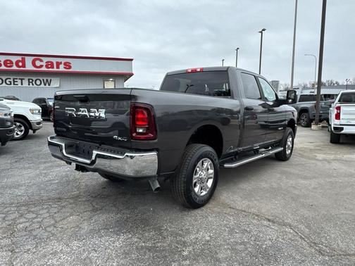 2025 RAM 2500 Big Horn Crew Cab 4x4 6'4' Box