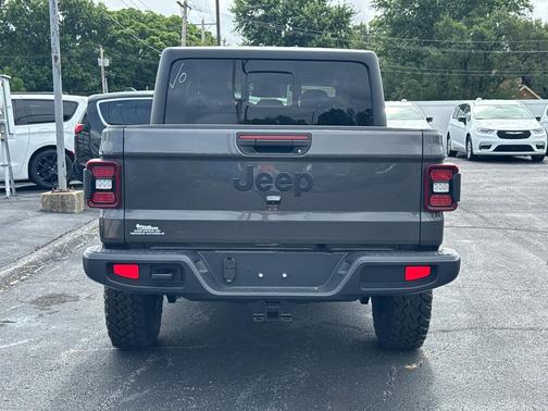 Granite Crystal Metallic Clearcoat 2026 Jeep Gladiator Willys 4x4
