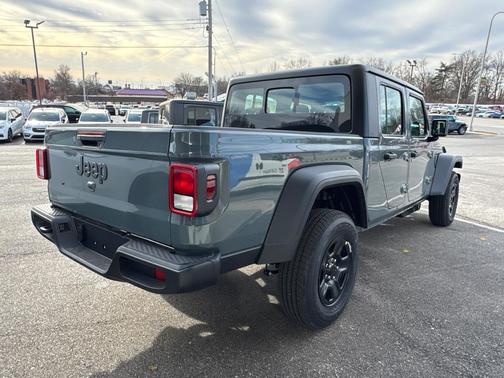 2026 Jeep Gladiator Sport