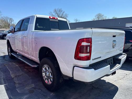2024 RAM 2500 Laramie Crew Cab 4x4 6'4' Box