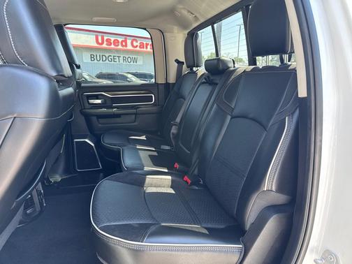Bright White Clearcoat 2024 RAM 2500 Laramie Crew Cab 4x4 6'4' Box