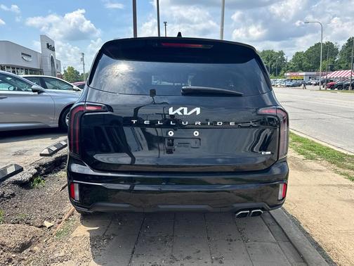 Ebony Black 2024 Kia Telluride SX Prestige X-Line