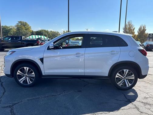 2022 Mitsubishi Outlander Sport SE