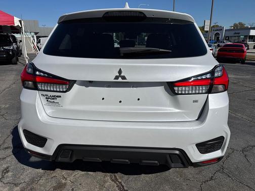 2022 Mitsubishi Outlander Sport SE